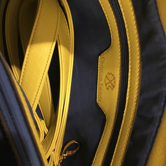 Handbag - Picture 7 of 7